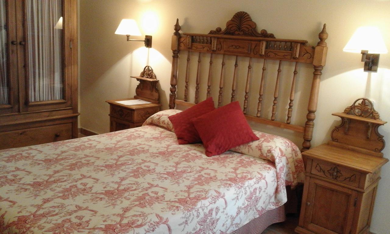 Hostal Rural Cumbres De Castilla Mandayona Екстер'єр фото