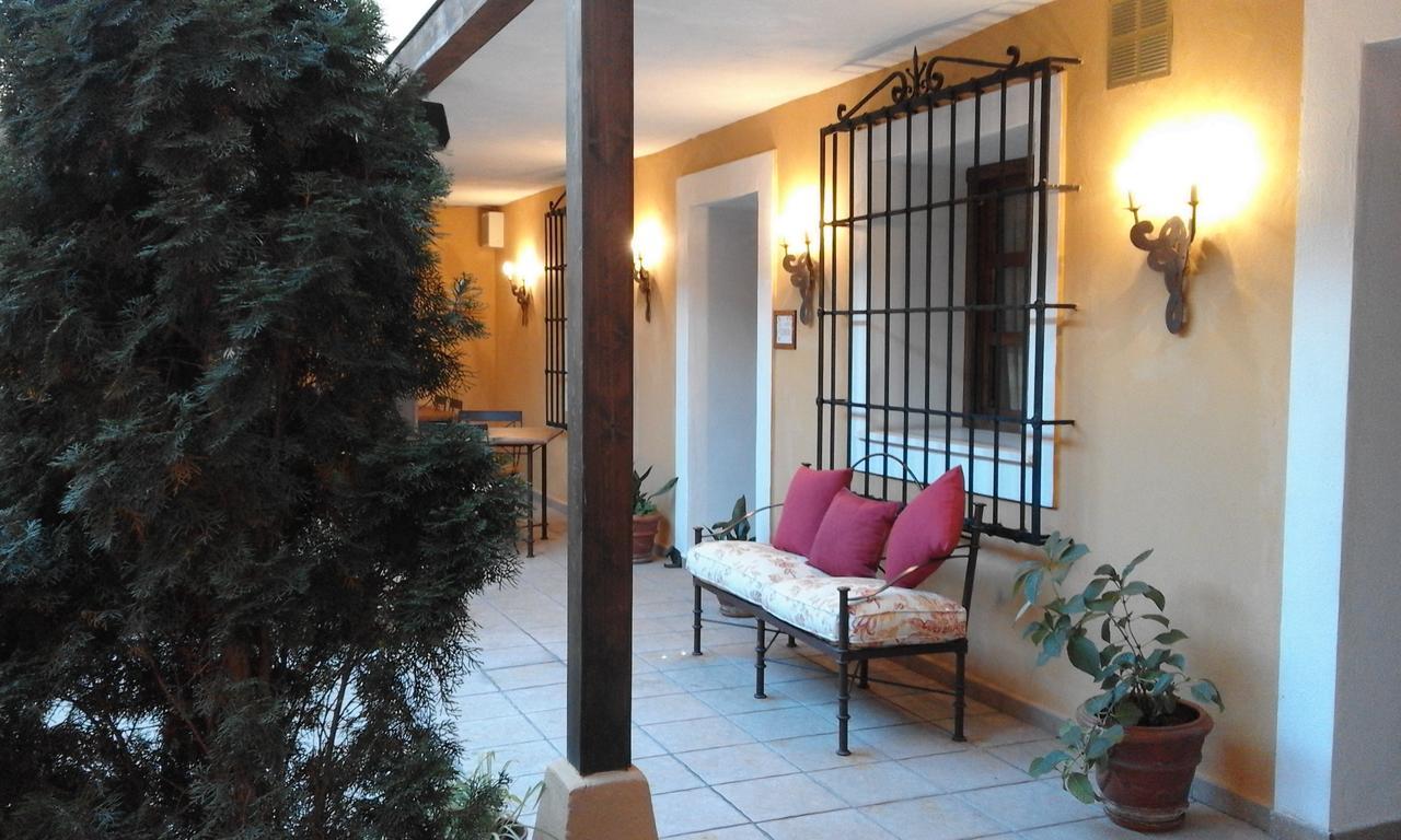 Hostal Rural Cumbres De Castilla Mandayona Екстер'єр фото
