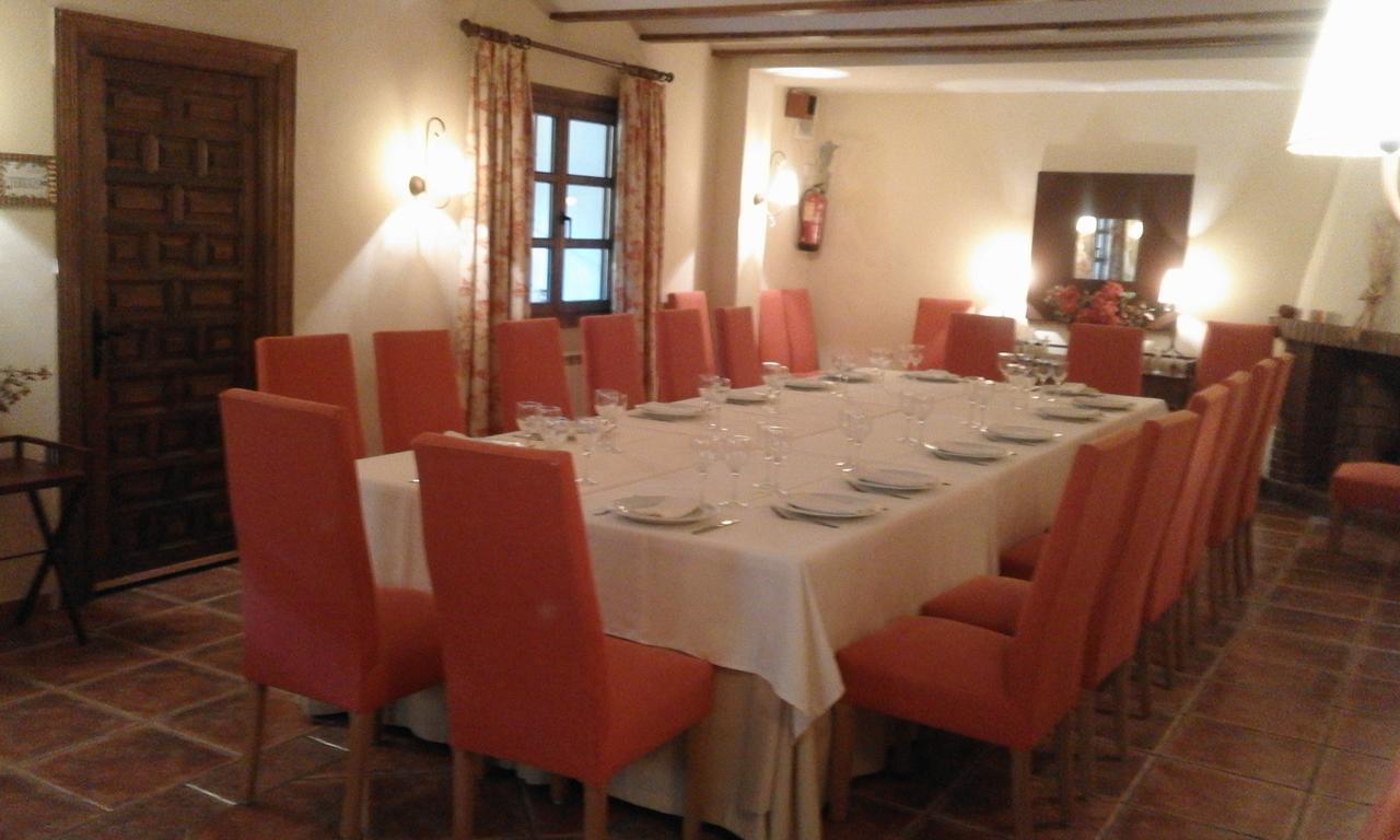 Hostal Rural Cumbres De Castilla Mandayona Екстер'єр фото