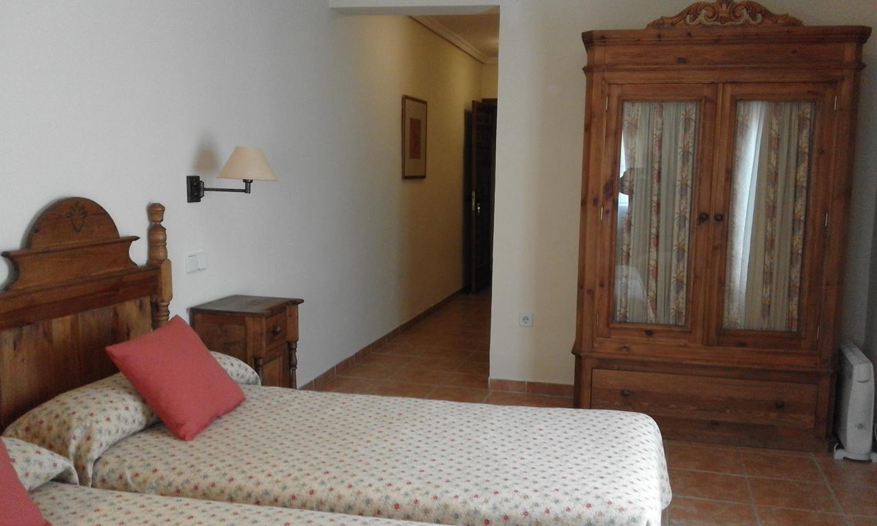 Hostal Rural Cumbres De Castilla Mandayona Екстер'єр фото