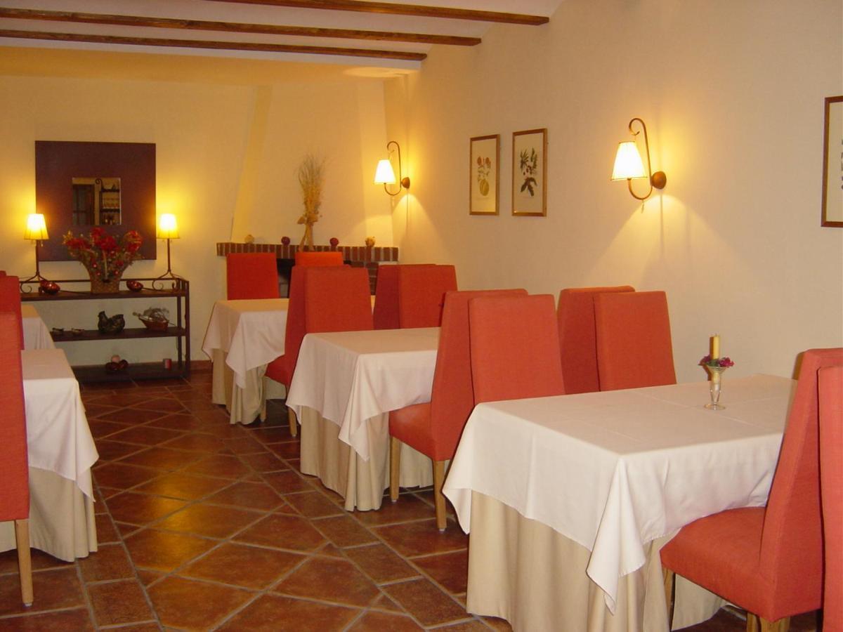 Hostal Rural Cumbres De Castilla Mandayona Екстер'єр фото